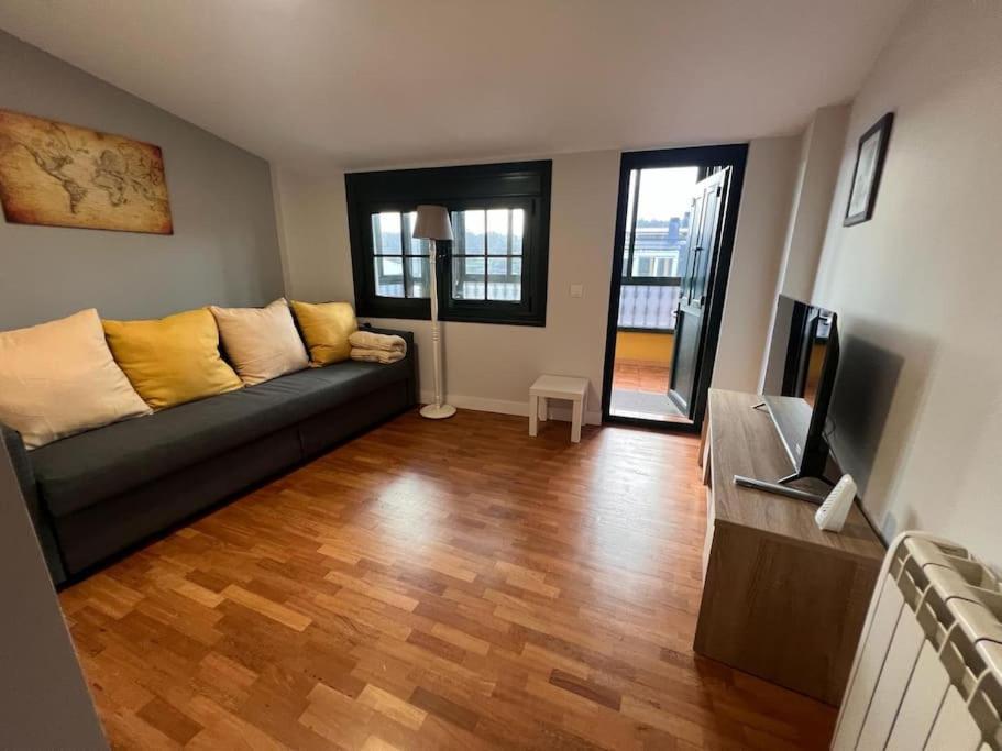 Casa Con Terraza En El Casco Villa Betanzos Bagian luar foto