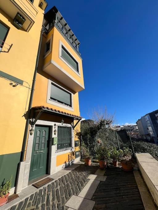 Casa Con Terraza En El Casco Villa Betanzos Bagian luar foto